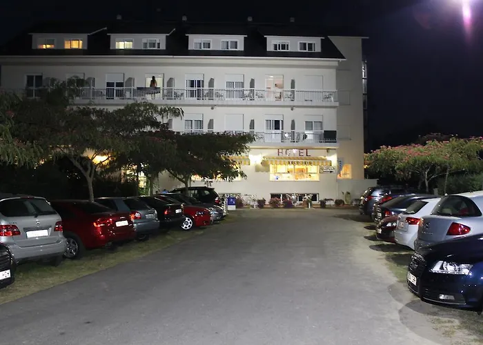 호텔 Arco Iris 비야누에바 데 아로사